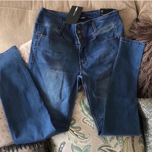 New booty pop jeans sz 7